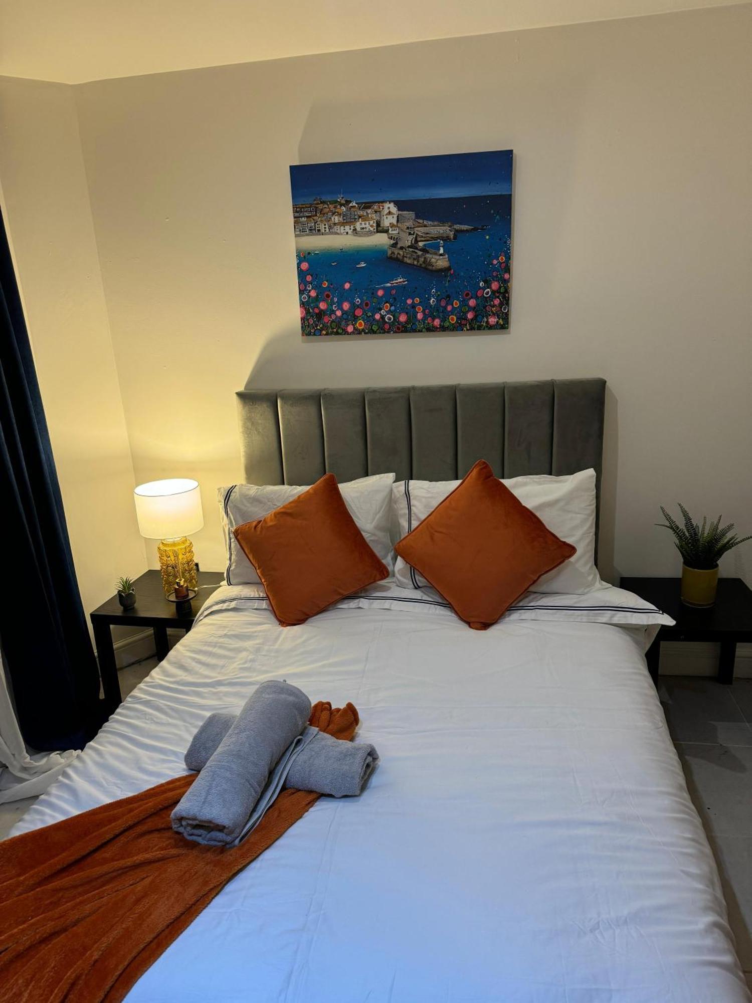 Cosy Luxurious Room In The Heart Of 런던 외부 사진