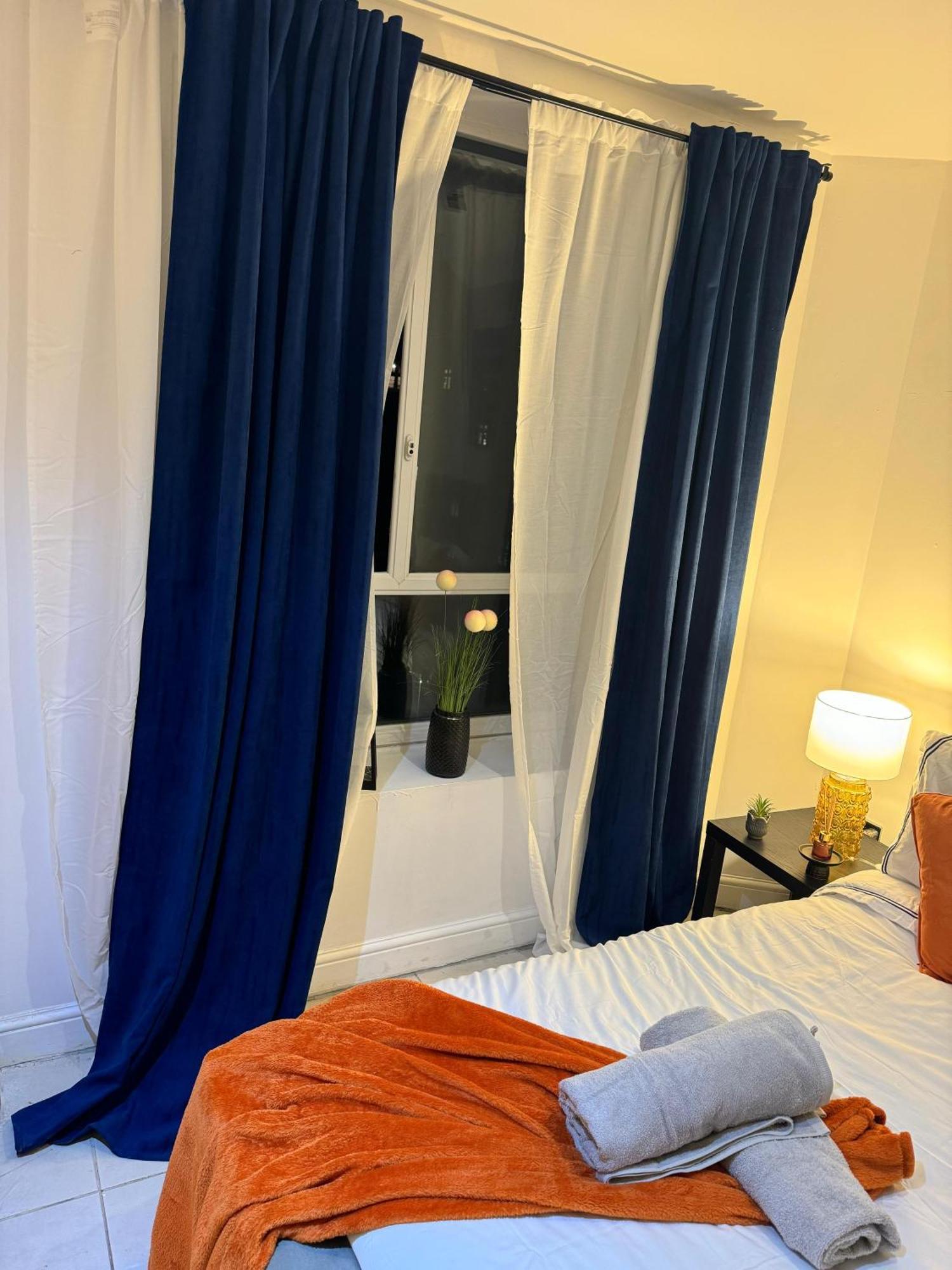 Cosy Luxurious Room In The Heart Of 런던 외부 사진