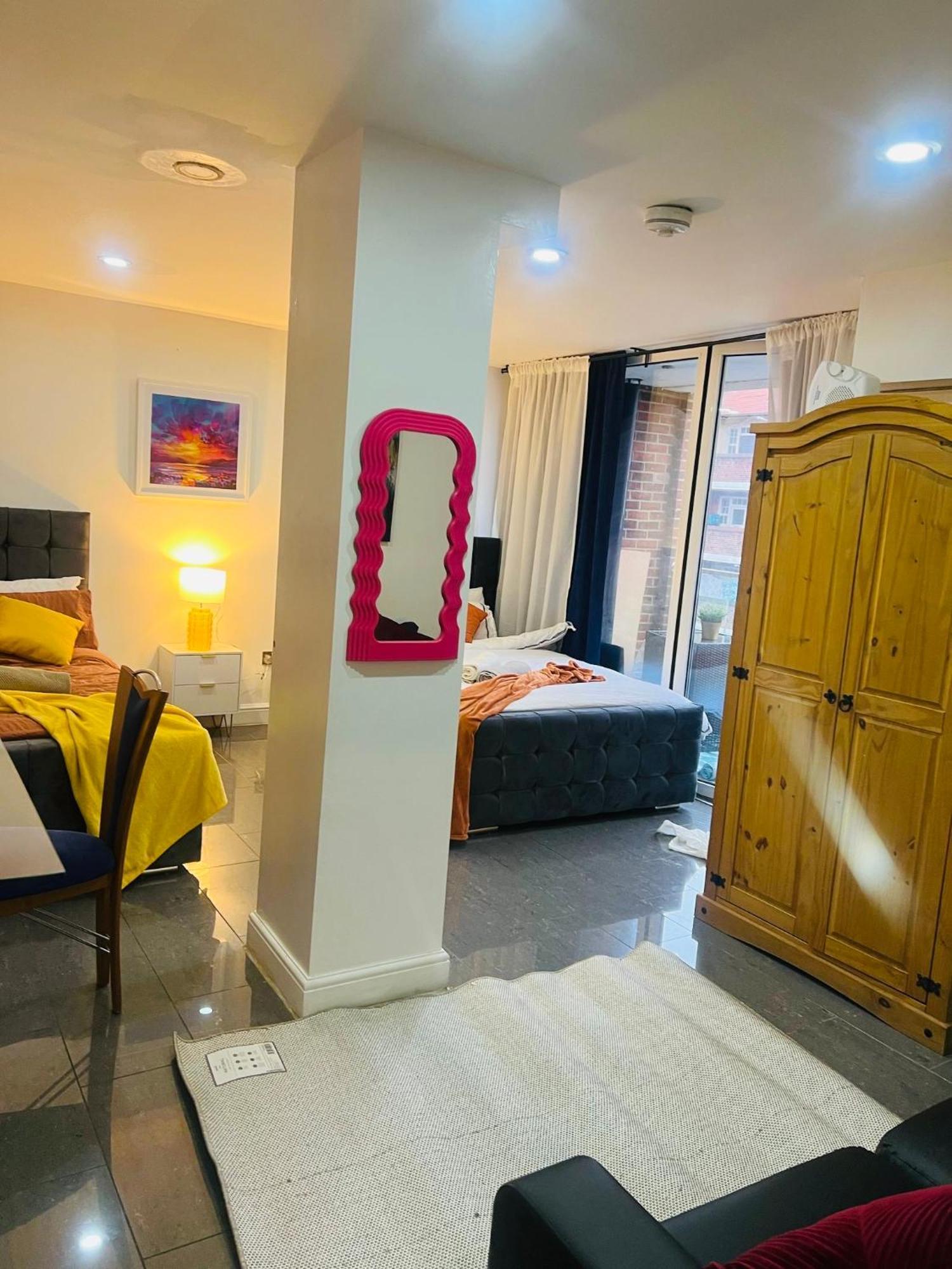 Cosy Luxurious Room In The Heart Of 런던 외부 사진