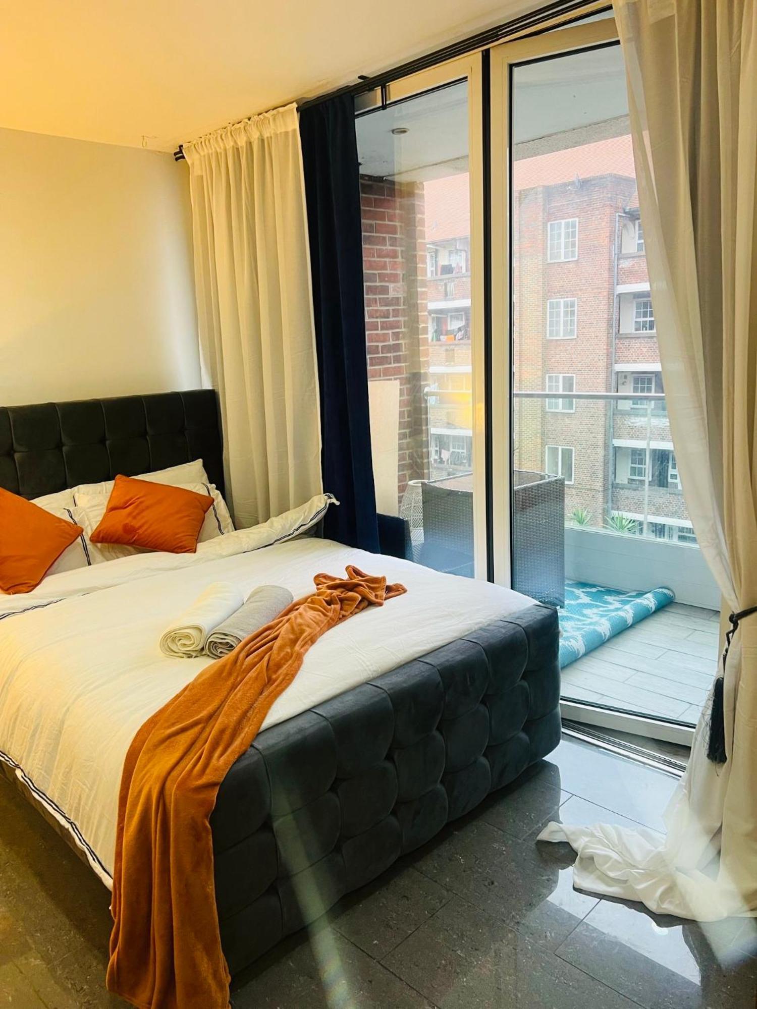 Cosy Luxurious Room In The Heart Of 런던 외부 사진